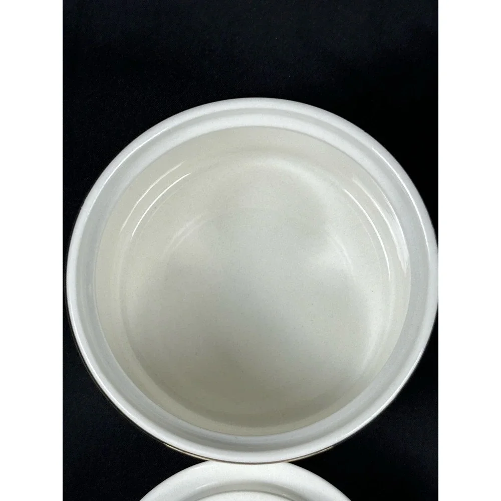Sonoma Lifestyle Sugar Bowl with Lid white with Gold Trim